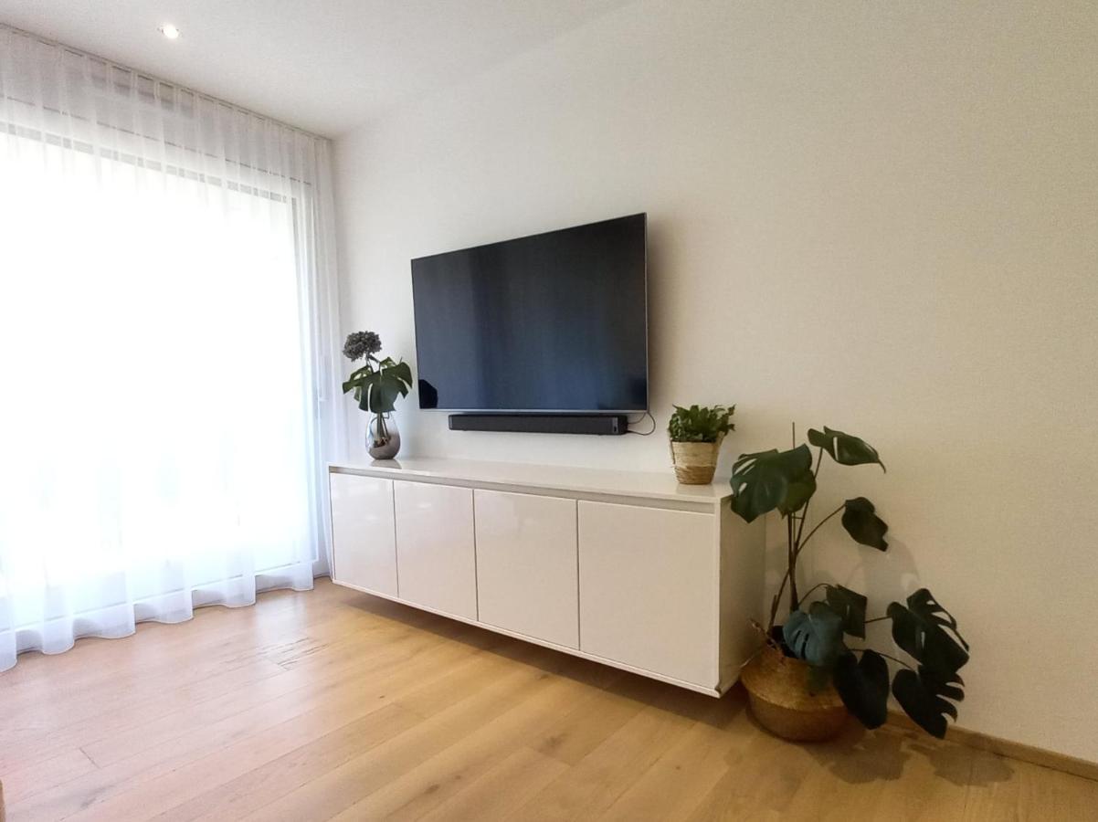 Casa ManSa - Ferienwohnung mit gemütlichem Garten Wolfurt Exterior foto